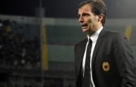 Milan’s Coach Massimiliano Allegri shout