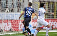 Cassano sigla il gol del vantaggio nerazzurro contro il Catania